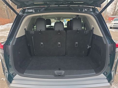 Certified 2023 Nissan Pathfinder SL w/ Black Appearance Package image 25