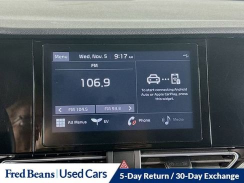 Used 2021 Kia Niro EX w/ Cold Weather Package image 24