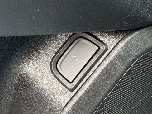 New 2026 Chevrolet Equinox RS w/ Convenience Package III image 15