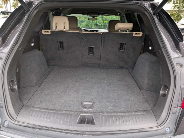Used 2019 Cadillac XT5 FWD image 12