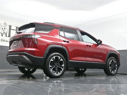 New 2026 Chevrolet Equinox LT image 11