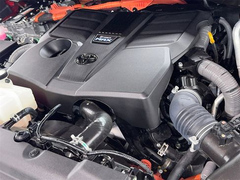 Used 2023 Toyota Tundra Platinum image 57