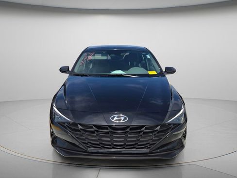Used 2023 Hyundai Elantra SEL FWD image 3