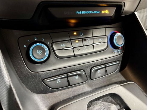 Used 2020 Ford Transit Connect XL image 35