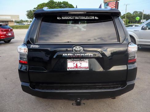 Used 2018 Toyota 4Runner SR5 Premium RWD image 4