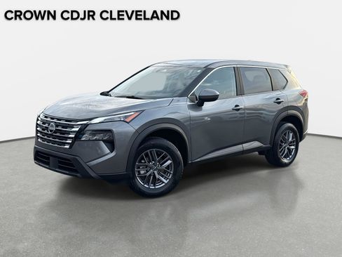 Used 2026 Nissan Rogue SV image 1