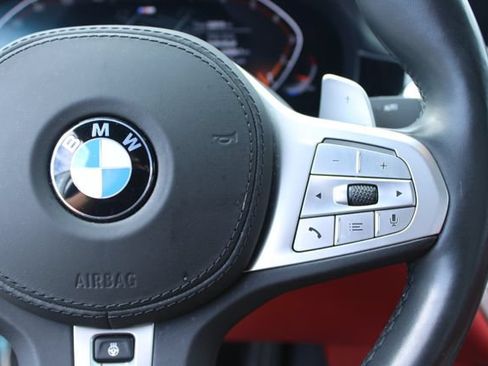 Used 2022 BMW 750i xDrive w/ M Sport Package AWD/4WD image 22