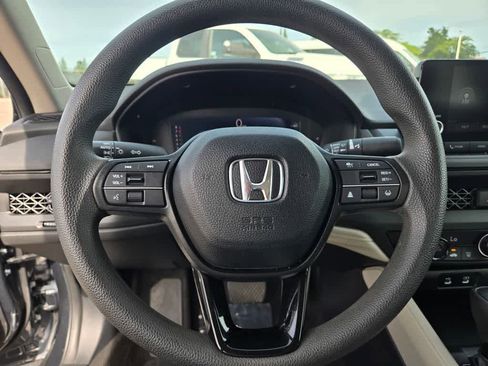 Used 2023 Honda Accord LX image 22