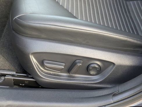 Used 2024 Toyota Camry SE image 24