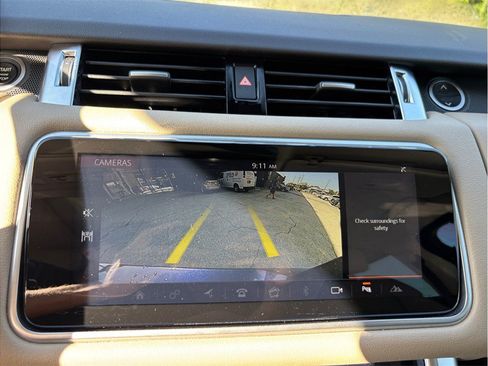 Used 2019 Land Rover Range Rover Sport HSE AWD/4WD image 28