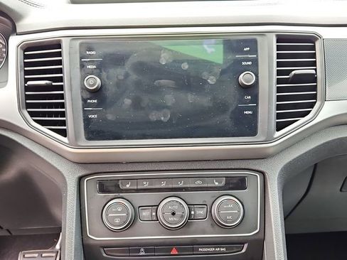 Used 2021 Volkswagen Atlas SE w/ Panoramic Sunroof Package image 12