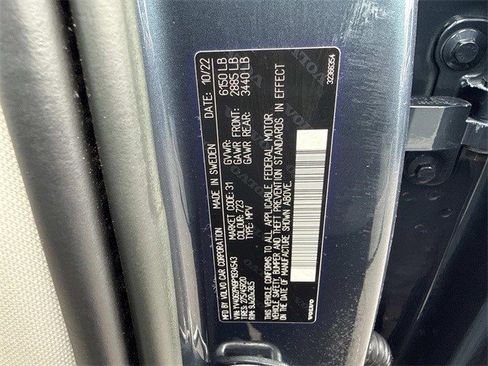 Used 2023 Volvo XC90 B6 Plus image 30