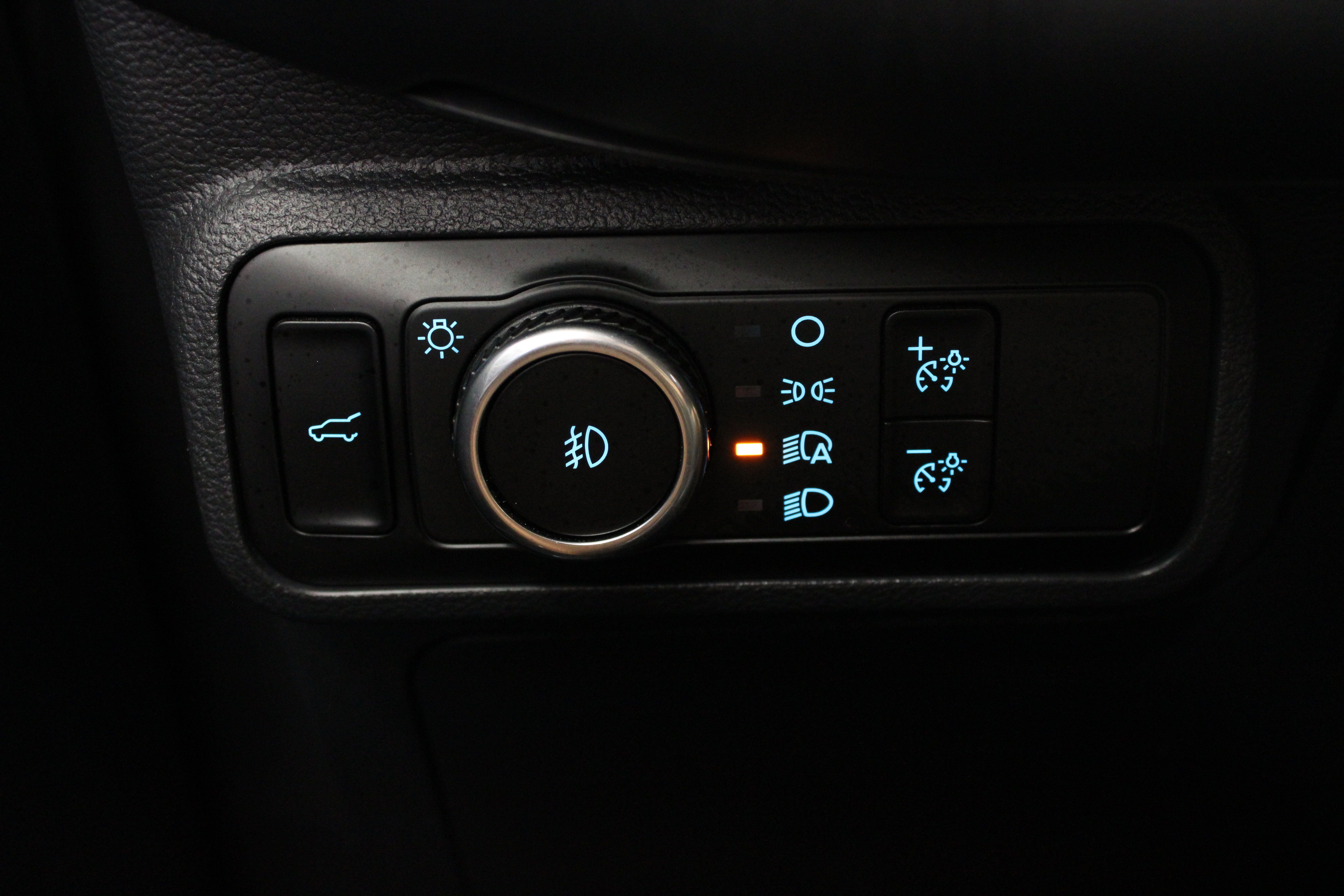 Used 2025 Ford Explorer ST-Line w/ Premium Package RWD image 25