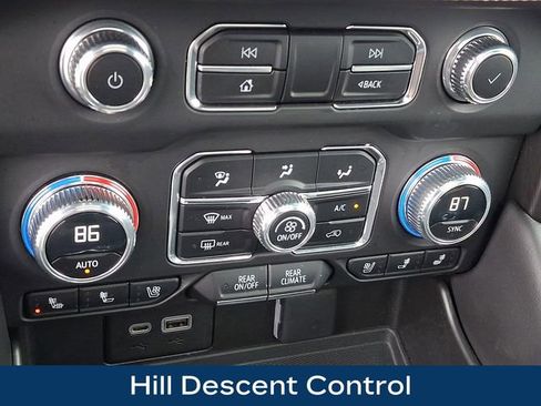 Used 2023 GMC Yukon AT4 image 12