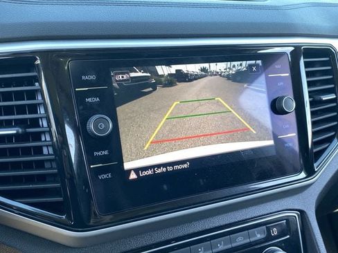 Used 2021 Volkswagen Atlas SEL FWD image 29