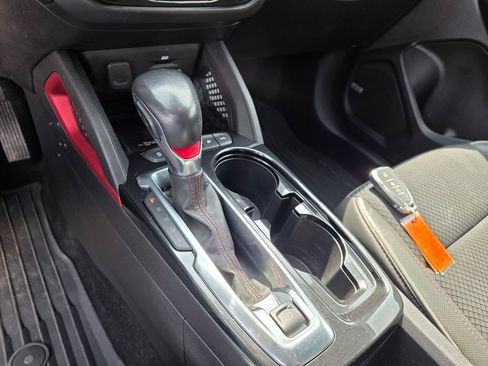 Used 2021 Chevrolet TrailBlazer RS w/ Technology Package image 13