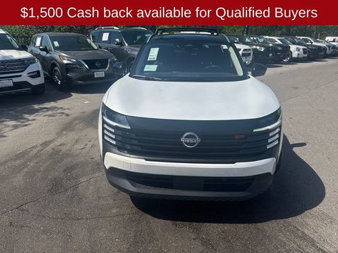 New 2026 Nissan Kicks SR w/ Cold Weather Package FWD image 10