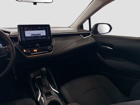 Used 2020 Toyota Corolla LE FWD image 19