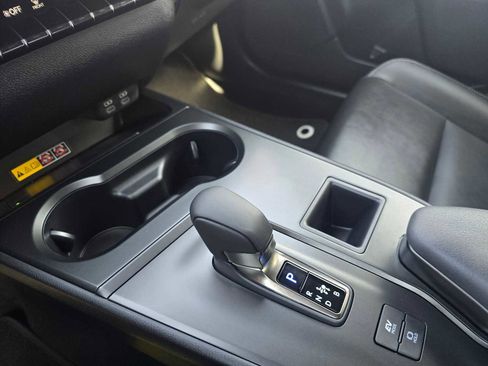 New 2026 Lexus UX 300h FWD image 31