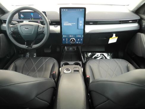 Used 2021 Ford Mustang Mach-E California Route 1 image 3