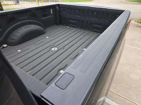 Used 2017 Ford F250 Lariat w/ Lariat Ultimate Package AWD/4WD image 23