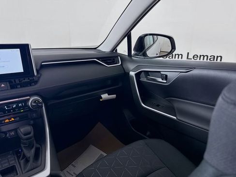 New 2025 Toyota RAV4 XLE image 21
