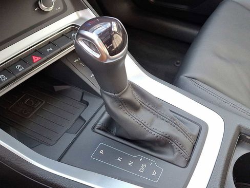 Certified 2025 Audi Q3 2.0T Premium w/ Convenience Package image 12