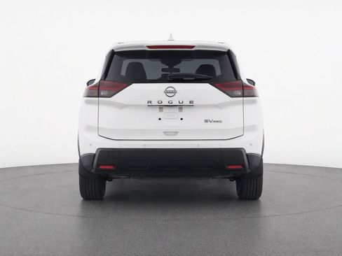 Used 2024 Nissan Rogue SV AWD/4WD image 8