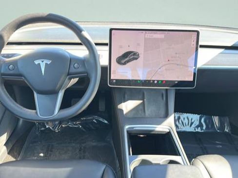 Used 2021 Tesla Model 3 Standard Range Plus RWD image 9