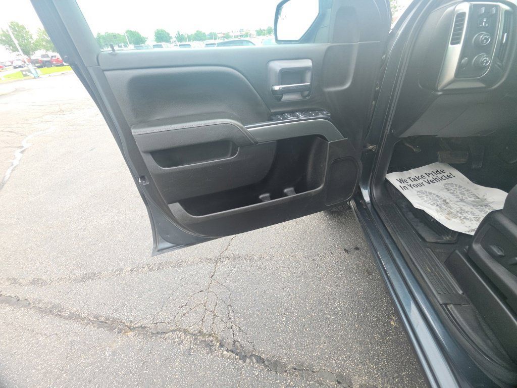 Used 2019 Chevrolet Silverado 1500 LT w/ All Star Edition AWD/4WD image 14