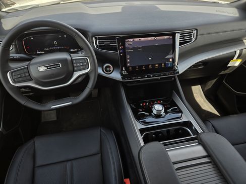 New 2026 Jeep Grand Wagoneer Limited AWD/4WD image 22