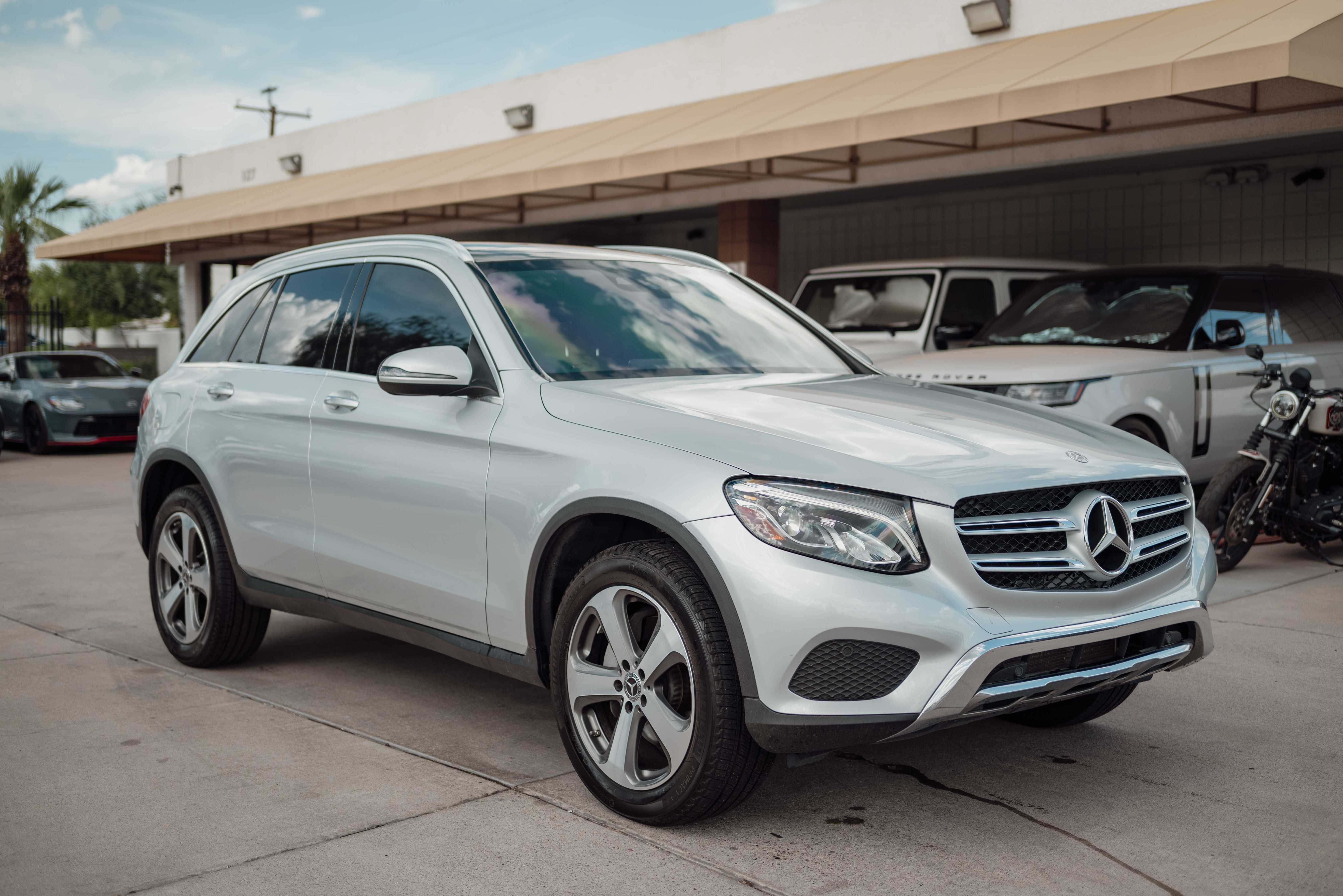 Used 2017 Mercedes-Benz GLC 300 w/ Premium 2 Package image 2