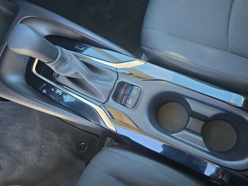 Certified 2022 Toyota Corolla LE image 24