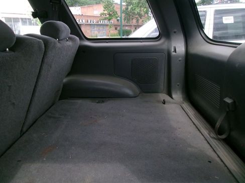 Used 2000 Ford Explorer Sport image 10