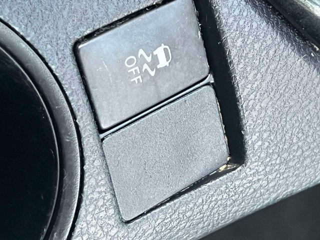 Used 2019 Toyota Corolla L FWD image 32