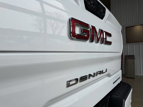 Used 2022 GMC Sierra 1500 Denali image 18