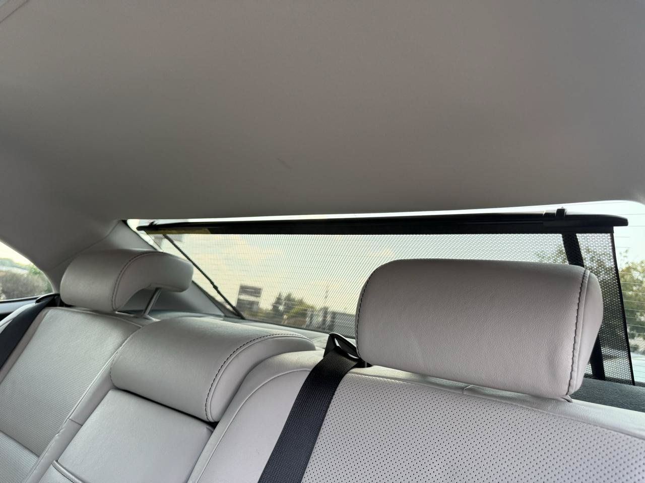 Used 2014 Lexus ES 350 w/ Luxury Package FWD image 17