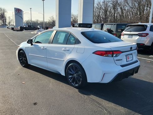 Certified 2025 Toyota Corolla SE image 4