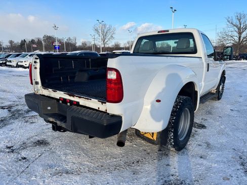 Used 2011 Ford F350 XL w/ Camper Pkg image 5