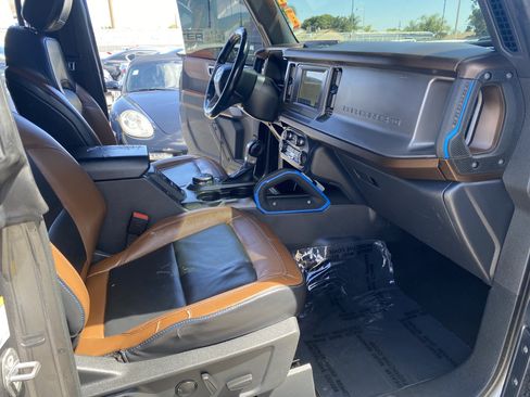 Used 2022 Ford Bronco Outer Banks AWD/4WD image 21