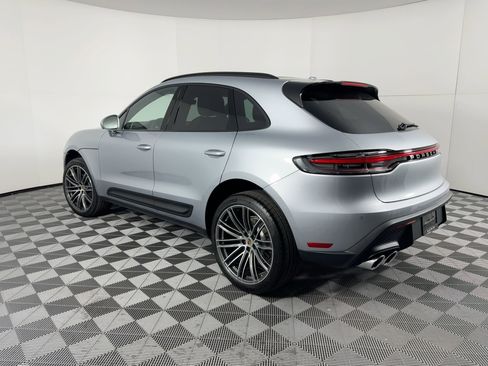 Used 2026 Porsche Macan image 3