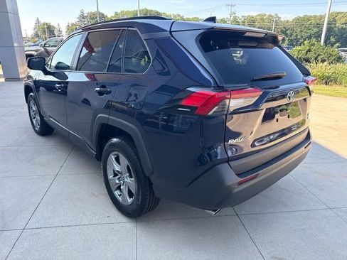 Used 2025 Toyota RAV4 XLE AWD/4WD image 5