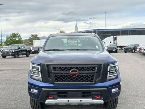Used 2023 Nissan Titan PRO-4X w/ Pro-4x Convenience Package AWD/4WD image 2