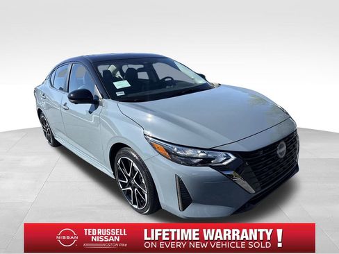 New 2025 Nissan Sentra SR w/ SR Premium Package image 3