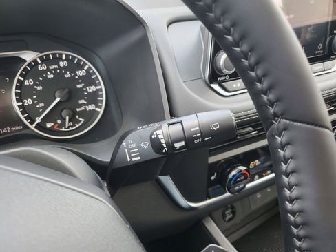 New 2026 Nissan Rogue SV AWD/4WD image 25