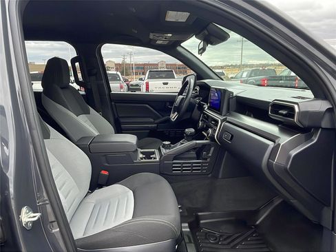 Used 2025 Toyota 4Runner TRD Off-Road image 14