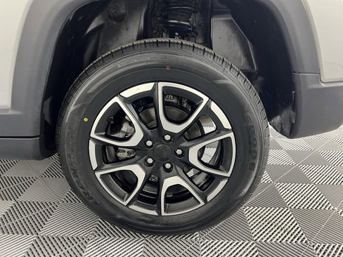 Used 2024 Jeep Compass Trailhawk image 29