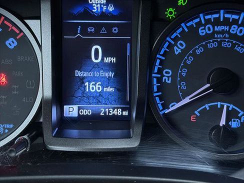 Certified 2023 Toyota Tacoma TRD Off-Road AWD/4WD image 16