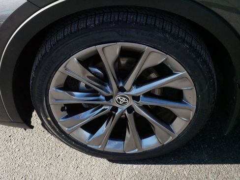 Certified 2024 Toyota Crown Limited w/ Advanced Technology Package image 15