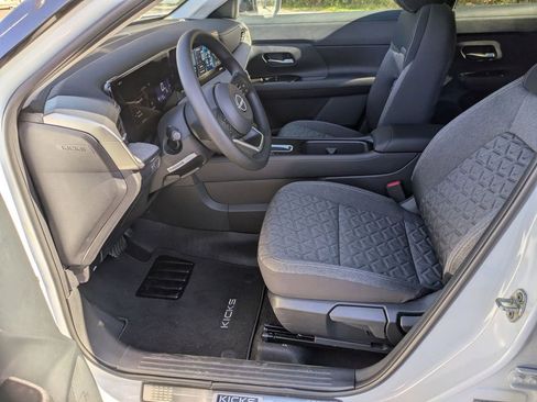 New 2026 Nissan Kicks SV w/ SV Premium Package image 18